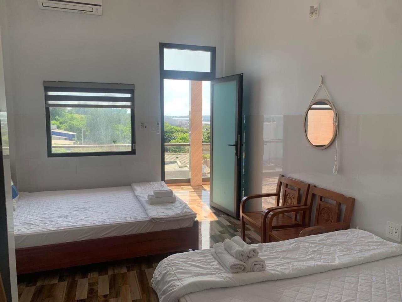 Hotel Nha Nghi Phong Quynh - Dao Phu Quy Cu Lao Thu Esterno foto